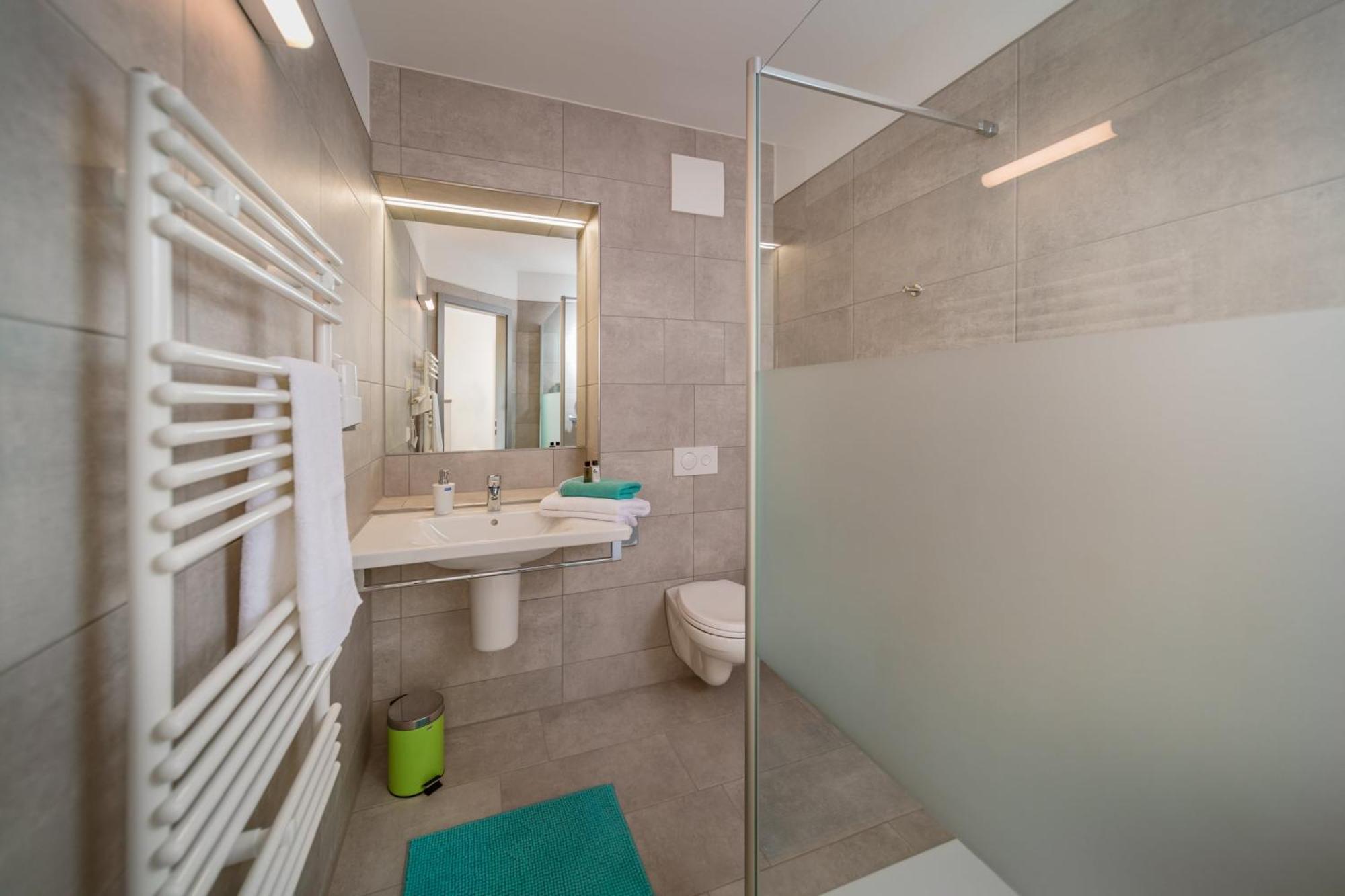 Elly Hostel Φράιμπεργκ Εξωτερικό φωτογραφία